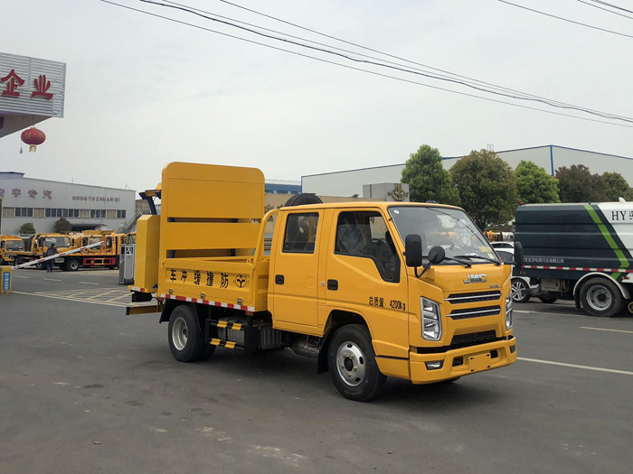 江鈴順達雙排座藍牌防撞緩衝車